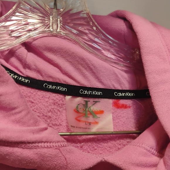 Calvin Klein Cropped Pink Purple Hoodie Sweatshirt Chic Classic Stylish Size L - Picture 2 of 7